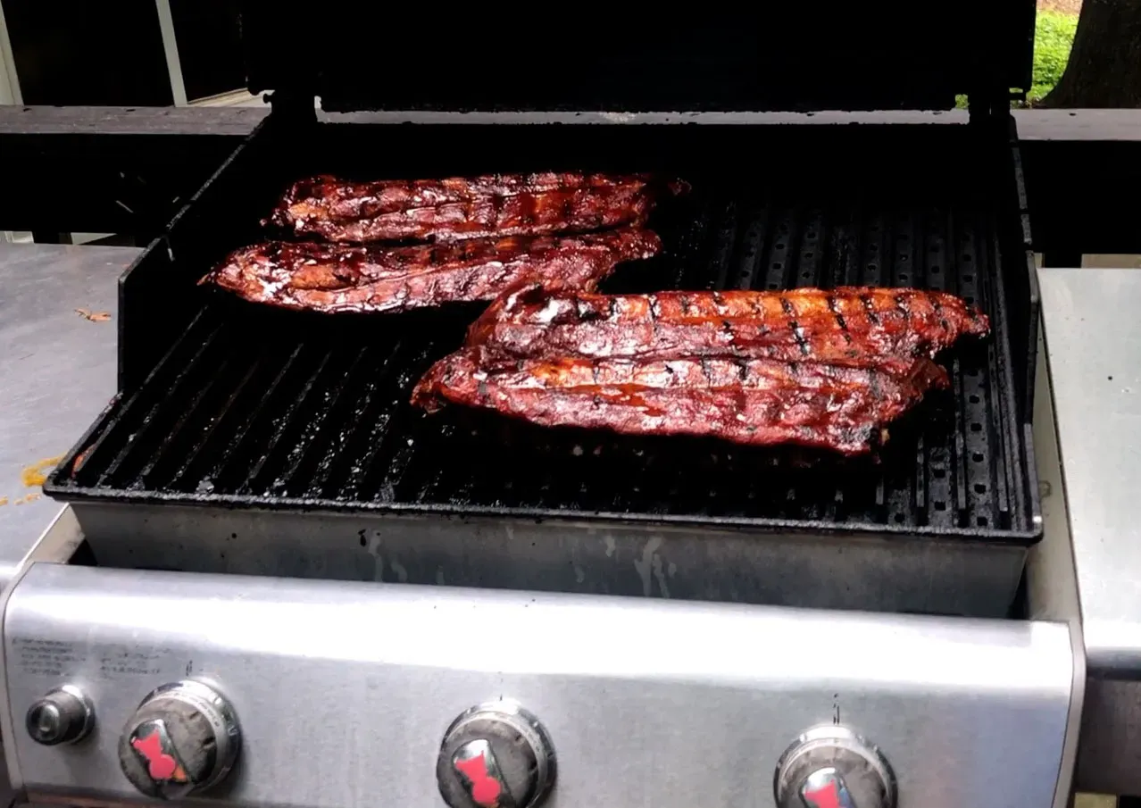 ribs on gas grill